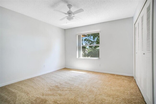 Building Photo - 2727 Gray Fox Ln