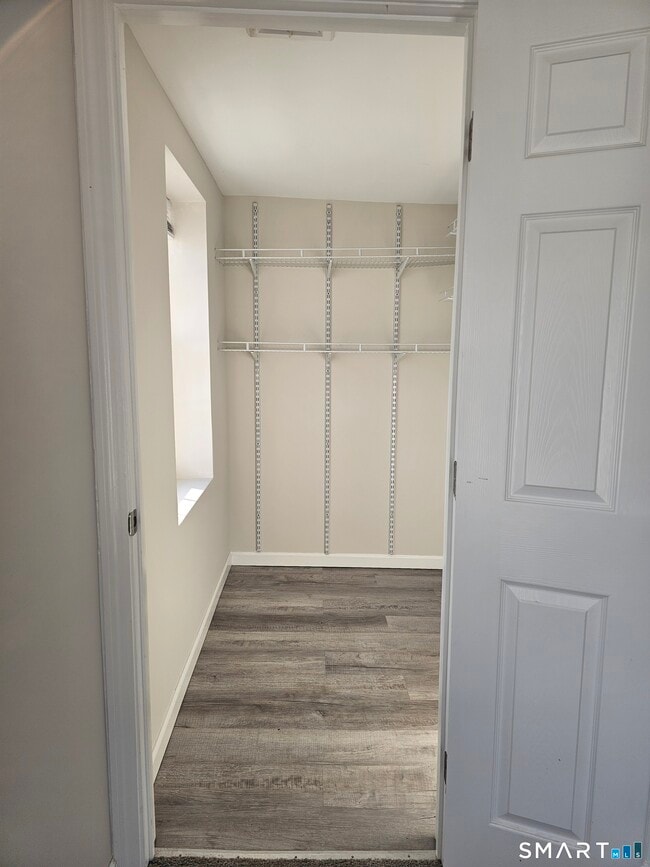 Building Photo - 151 E Main St