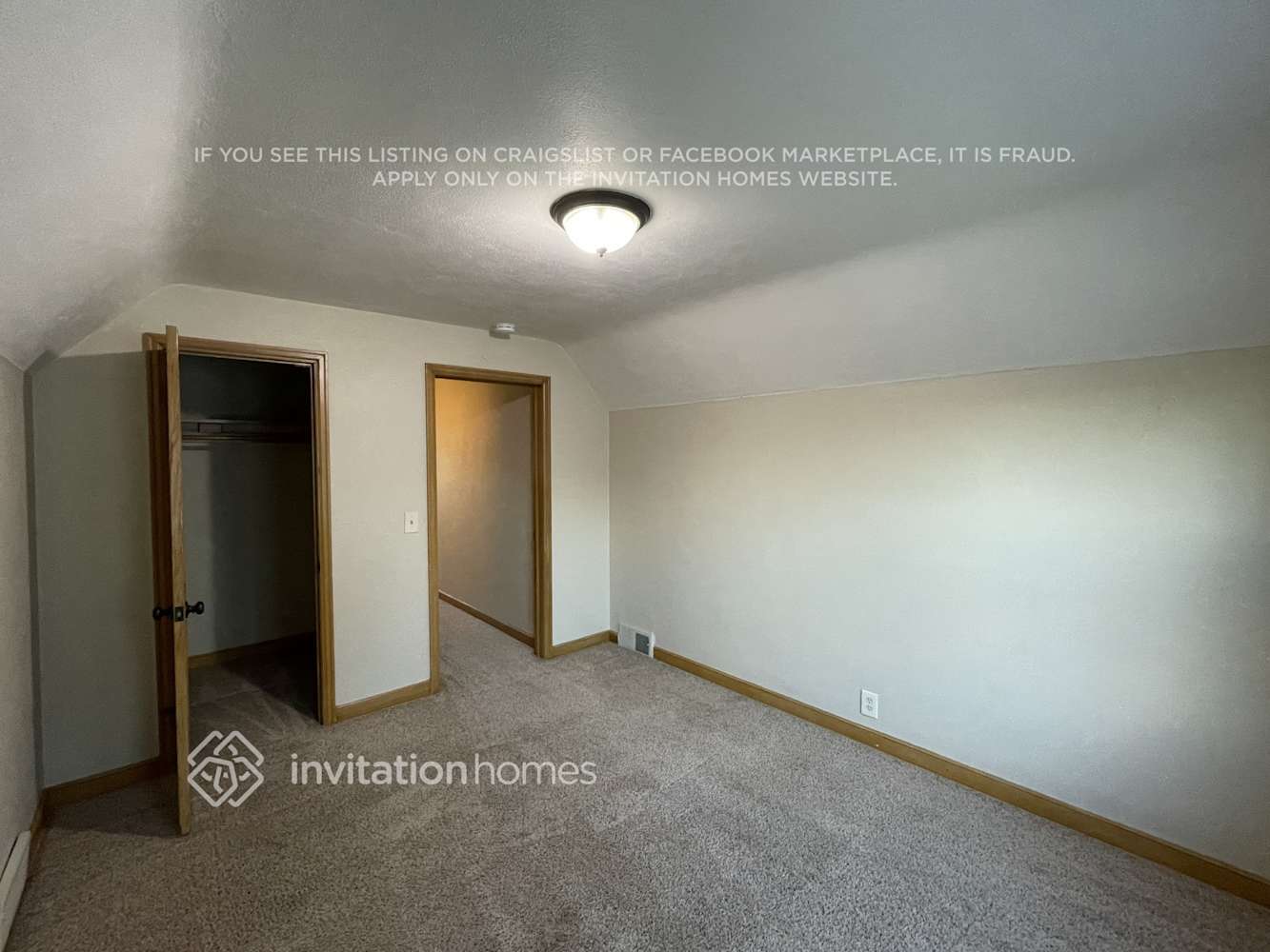 Building Photo - 5240 S 28th Ave