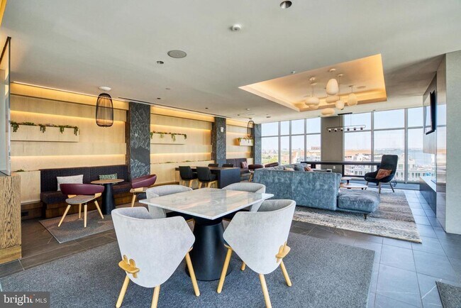 Building Photo - 925 N Fairfax St