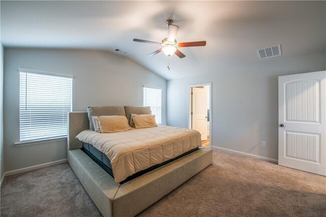 Building Photo - 4700 Blake Lp