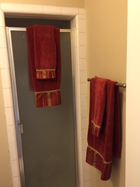 Building Photo - Huge Updated 4 Bedroom/2 Bath/2 Living Room House close to TTU - Available AUGUST