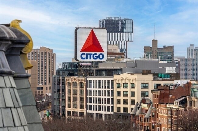 Building Photo - 390 Commonwealth Ave