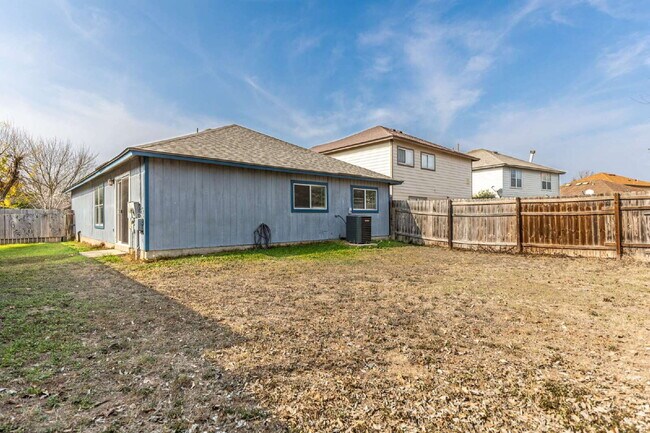 Building Photo - 2518 Paddle Creek