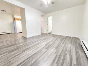 Building Photo - 1330 Zephyr St