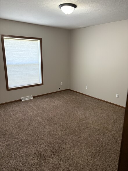 Building Photo - 19515 Carter Ln