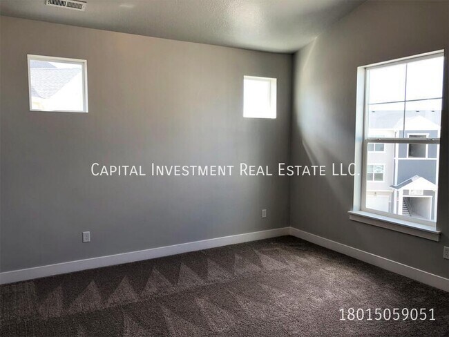 Building Photo - 14642 Bloom Dr