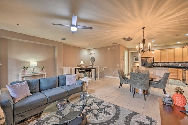 Building Photo - 9155 Delano St