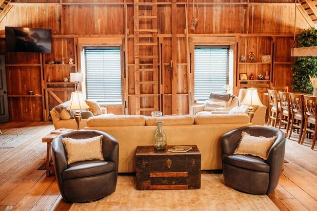 Building Photo - 19920 NW Farley Hampton Rd