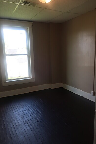 Building Photo - 312 N Mulberry St
