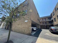 Building Photo - 81 70th St