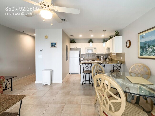 Building Photo - 13500 Sandy Key Dr