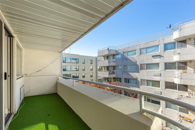 Building Photo - 88 Cutter Mill Rd