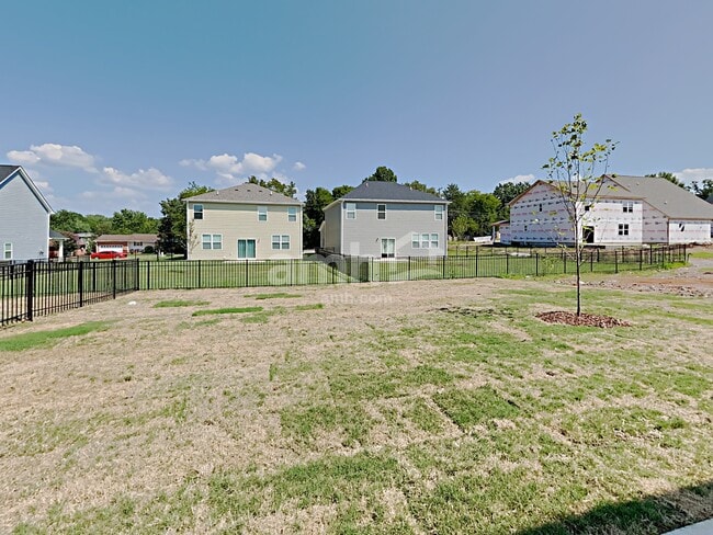 Building Photo - 429 Bluewater Dr