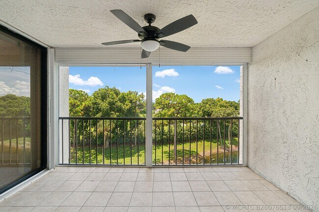 Building Photo - 6562 Boca Del Mar Dr