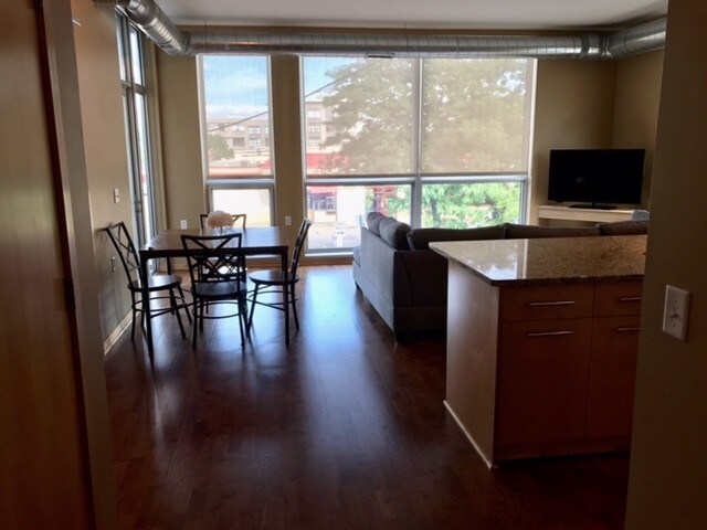 Building Photo - 1211 Lagoon Ave