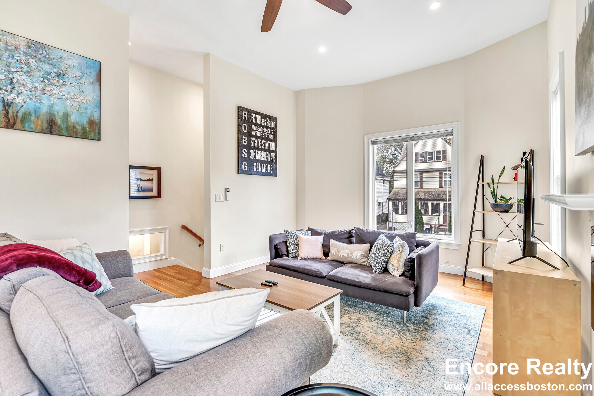 Building Photo - 9 Bradbury St