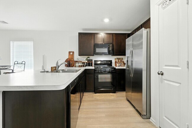 Building Photo - 379 Jewett Meadow Dr