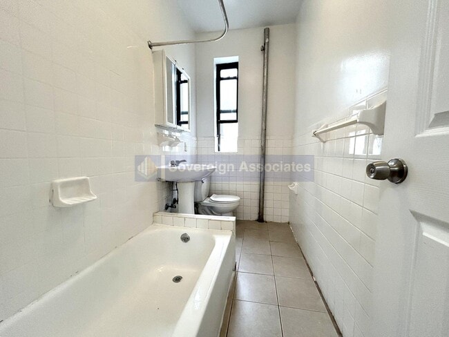 Floorplan - 70 Post Avenue