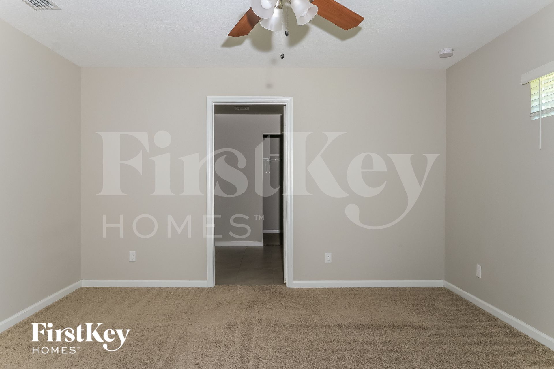 Building Photo - 3765 SW Darby Ln