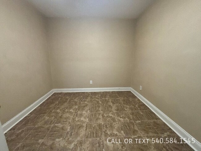 Building Photo - 4978 Hunting Hills Cir