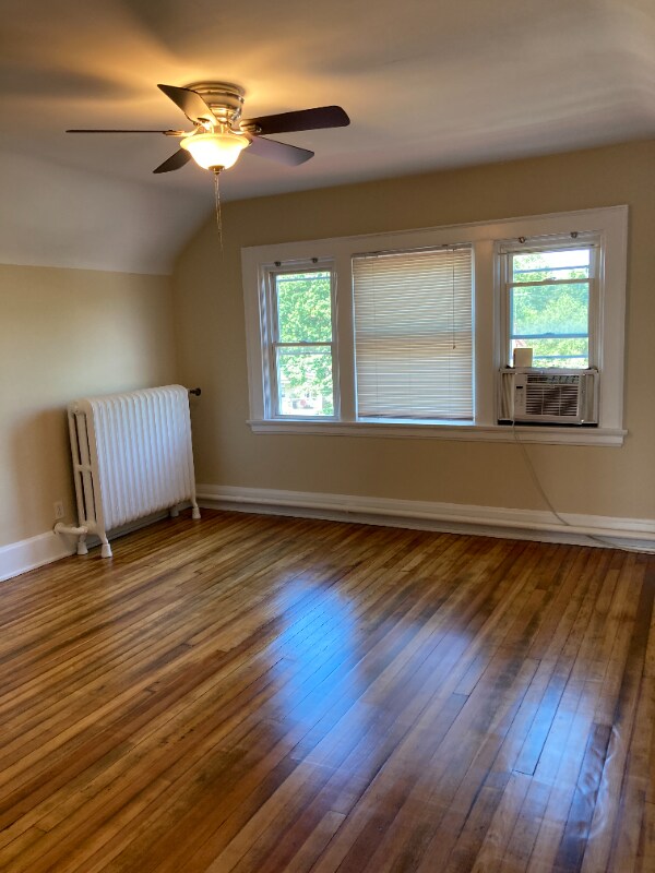 Building Photo - 1038 Overlook Ave