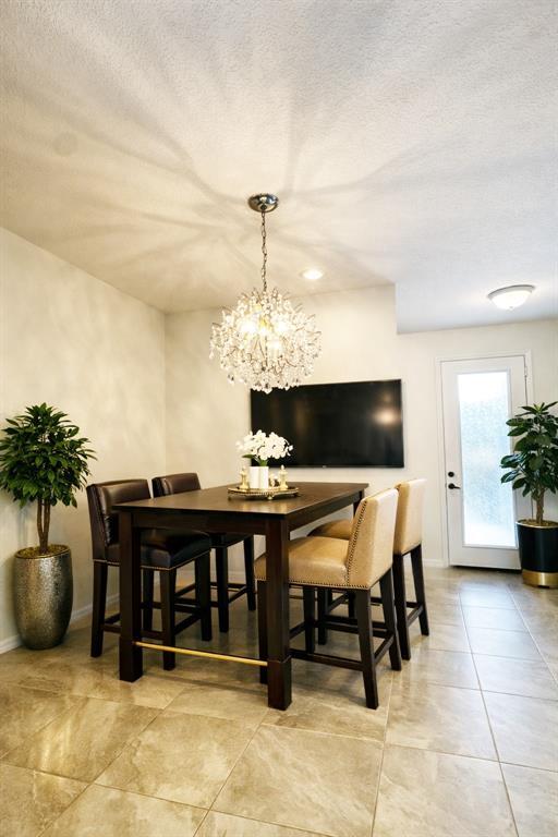 Building Photo - 8590 Canyon Creek Trail