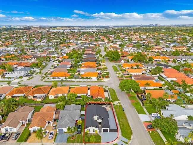 Building Photo - 803 NW 133rd Ct