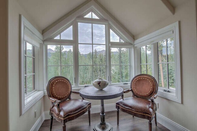 Building Photo - Winter Rental