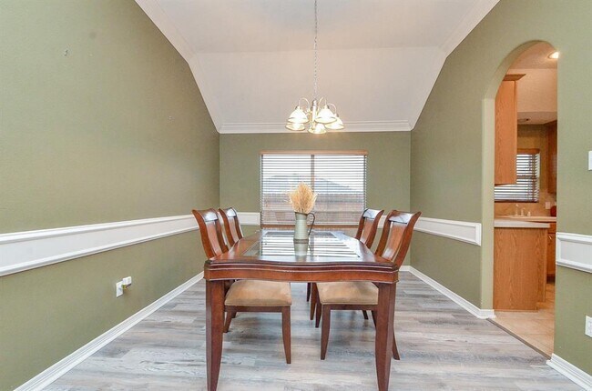 Building Photo - 20203 Goss Hollow Ln