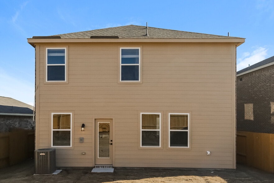 Building Photo - 1104 Princeton Hts Blvd