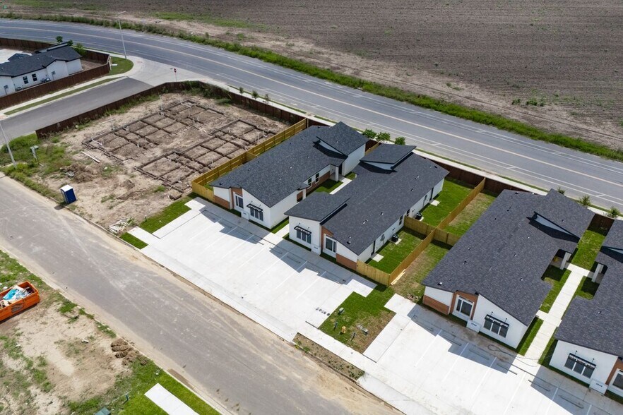 Building Photo - 3548 Hidalgo Cir