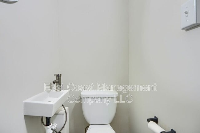 Building Photo - 2708 Federal St