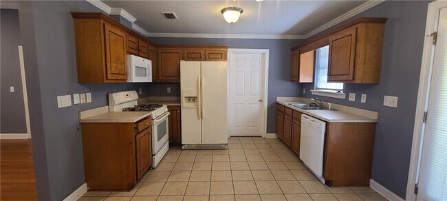 Building Photo - 1010 Newport Pkwy