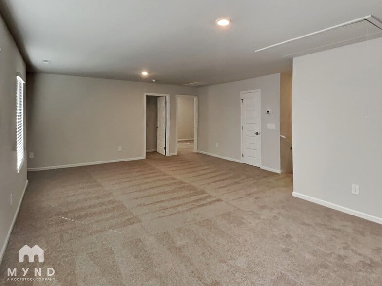 Building Photo - 159 Olde Hearth Rd