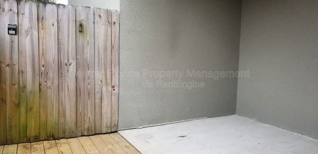 Building Photo - 2216 Musselwhite Ave