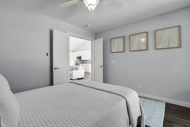 Building Photo - "Coastal Comfort Awaits: Spacious 3-Bed, 3-Bath Furnished Retreat in Moss Creek on the Marsh!"