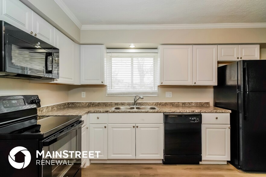 Building Photo - 1290 Tanglewood Dr