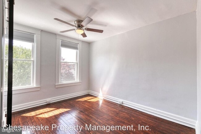 Building Photo - 2 br, 2.5 bath House - 860 W. 33rd Street