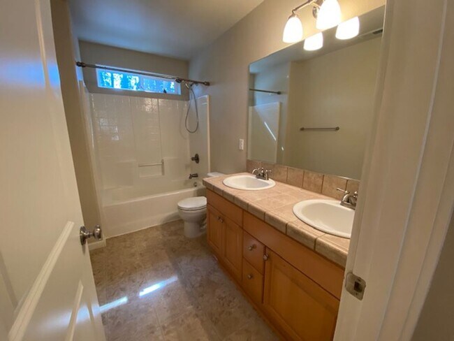 Building Photo - Move in Special $500 off first months rent...