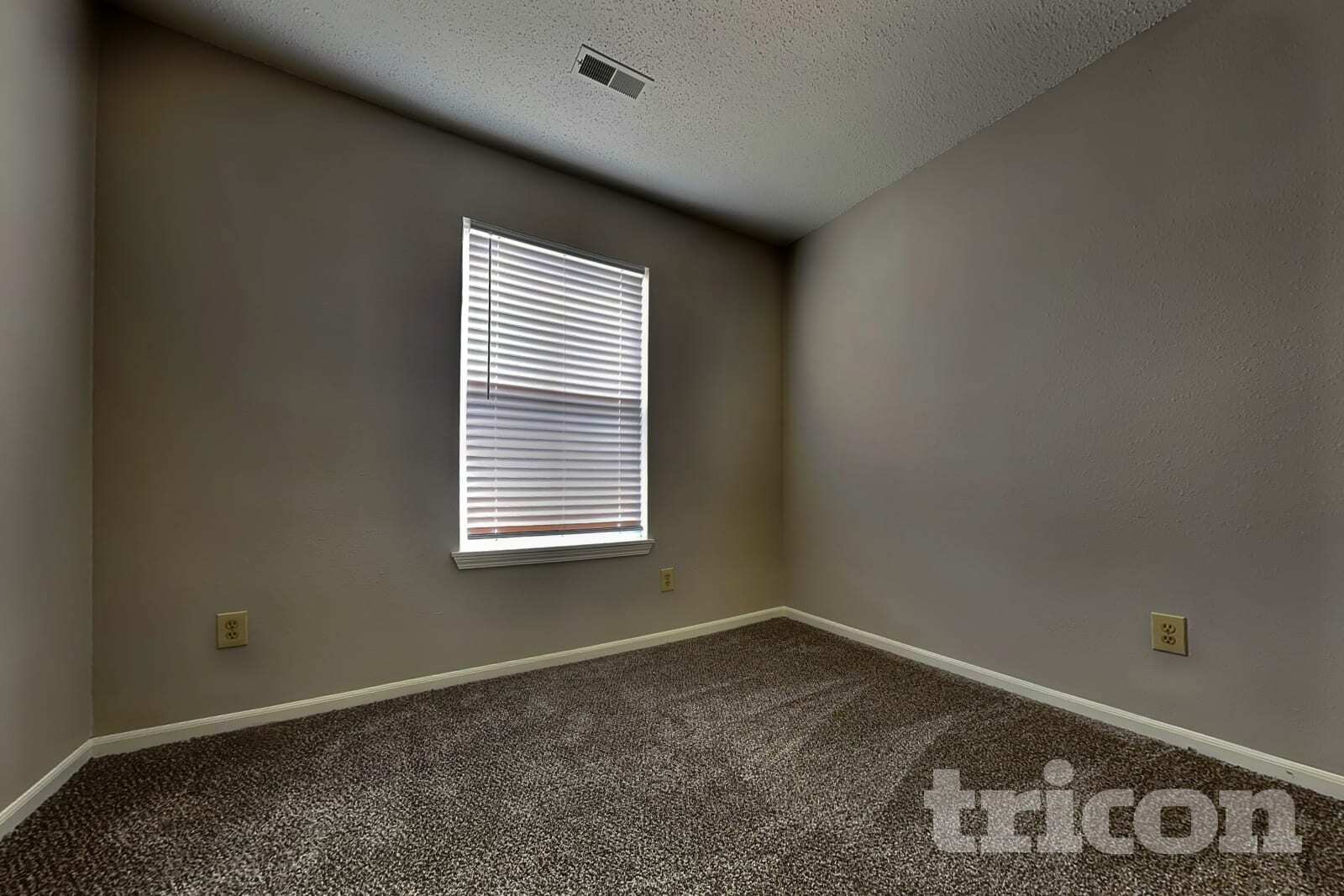 Building Photo - 6453 Townsend Way