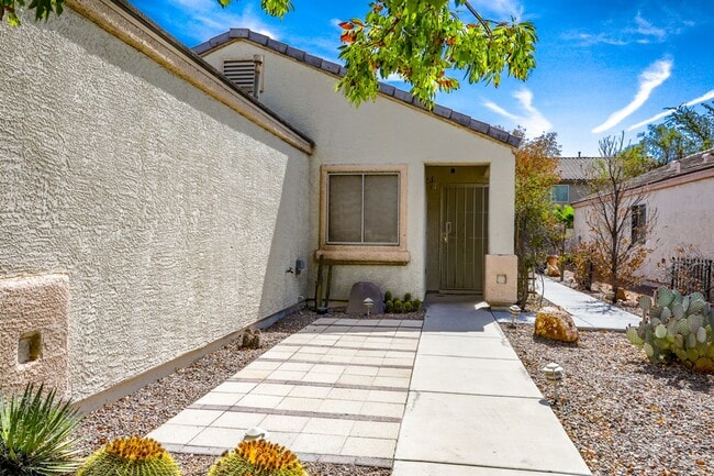 Building Photo - 3 Bedroom Single Story Northwest Vegas Home