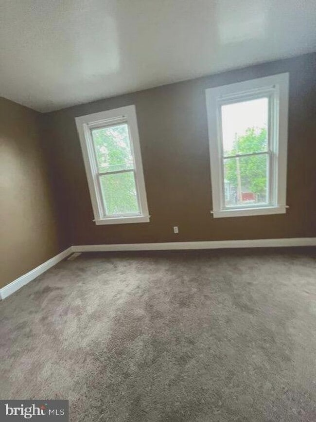 Building Photo - Two Bedroom House In Baltimore City