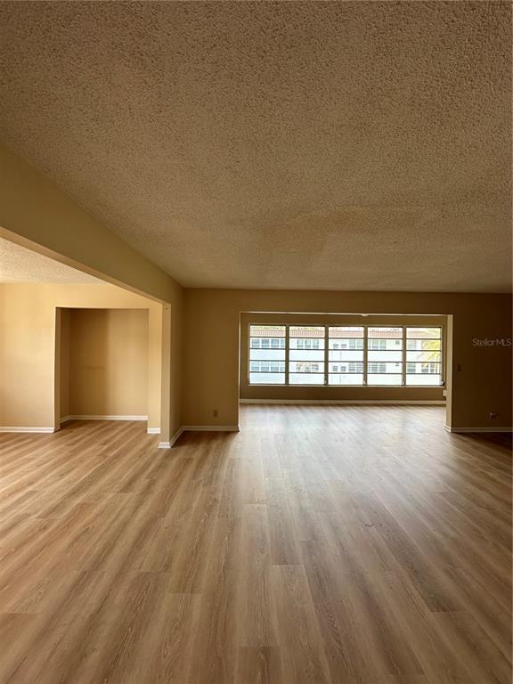 Building Photo - 100 El Camino Dr