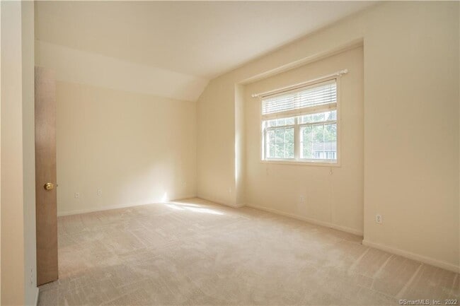 Building Photo - 47 Pepper Bush Ln