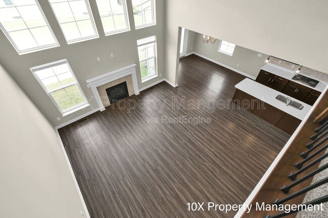 Building Photo - 592 Courtright Dr