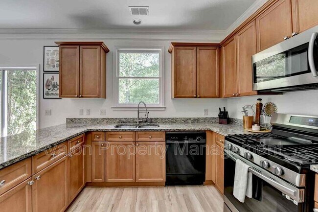 Building Photo - 1213 Harris Commons Pl