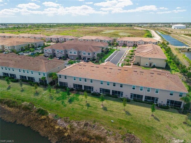 Building Photo - 2898 Blossom Way