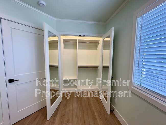 Building Photo - 4673 32nd St