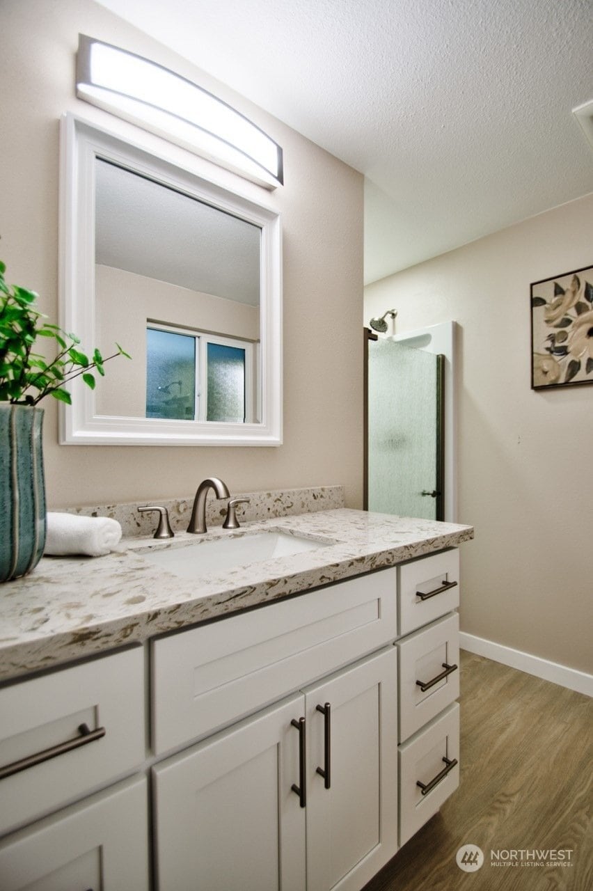 Building Photo - 6720 Alder Glen Dr SE